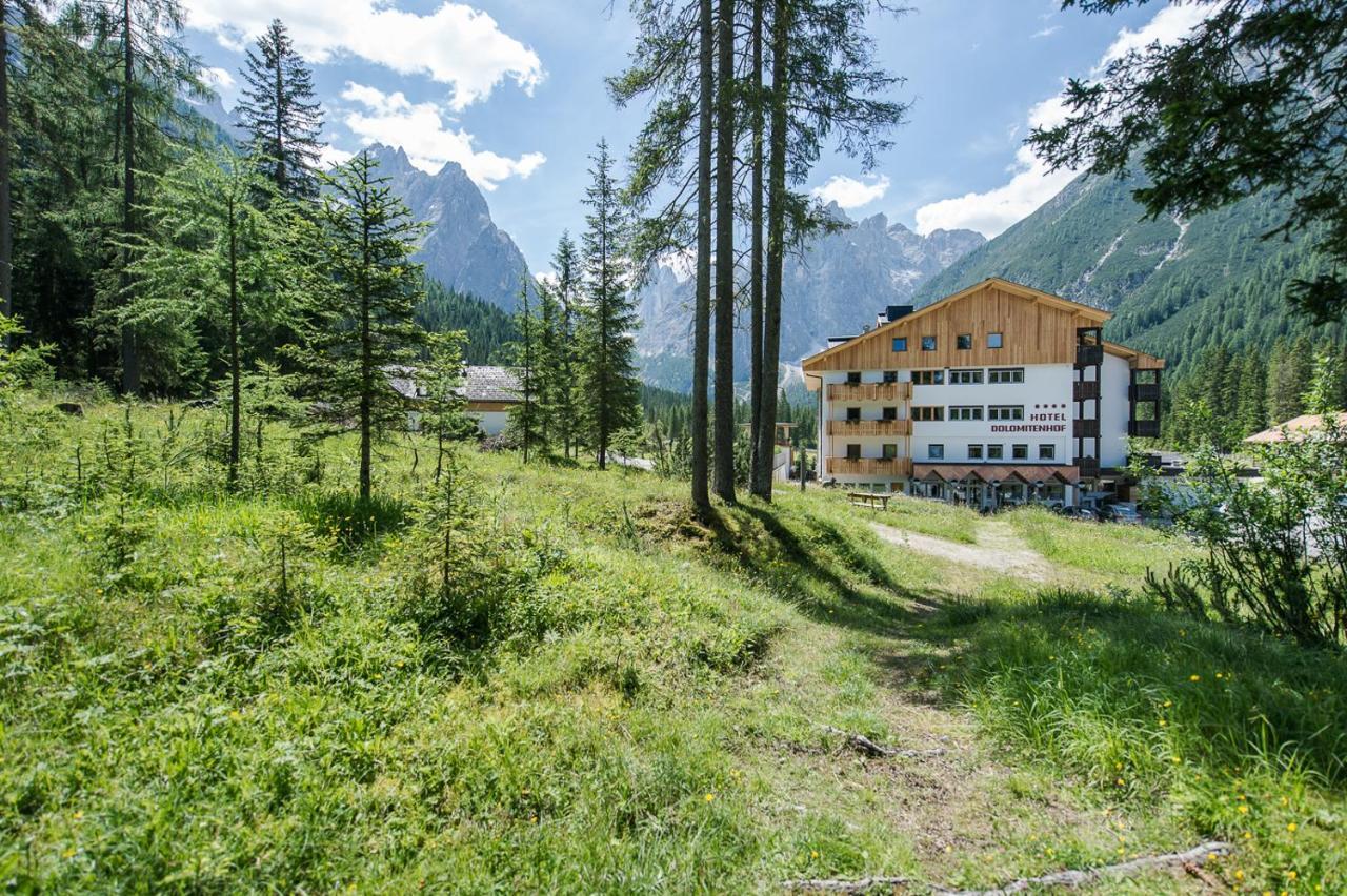 Hotel Dolomitenhof & Chalet Alte Post Sexten ภายนอก รูปภาพ