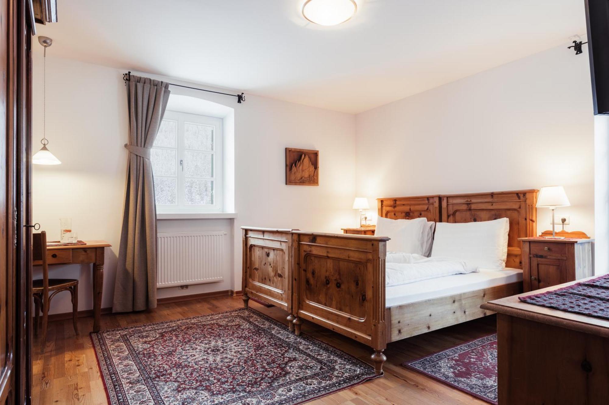 Hotel Dolomitenhof & Chalet Alte Post Sexten ภายนอก รูปภาพ