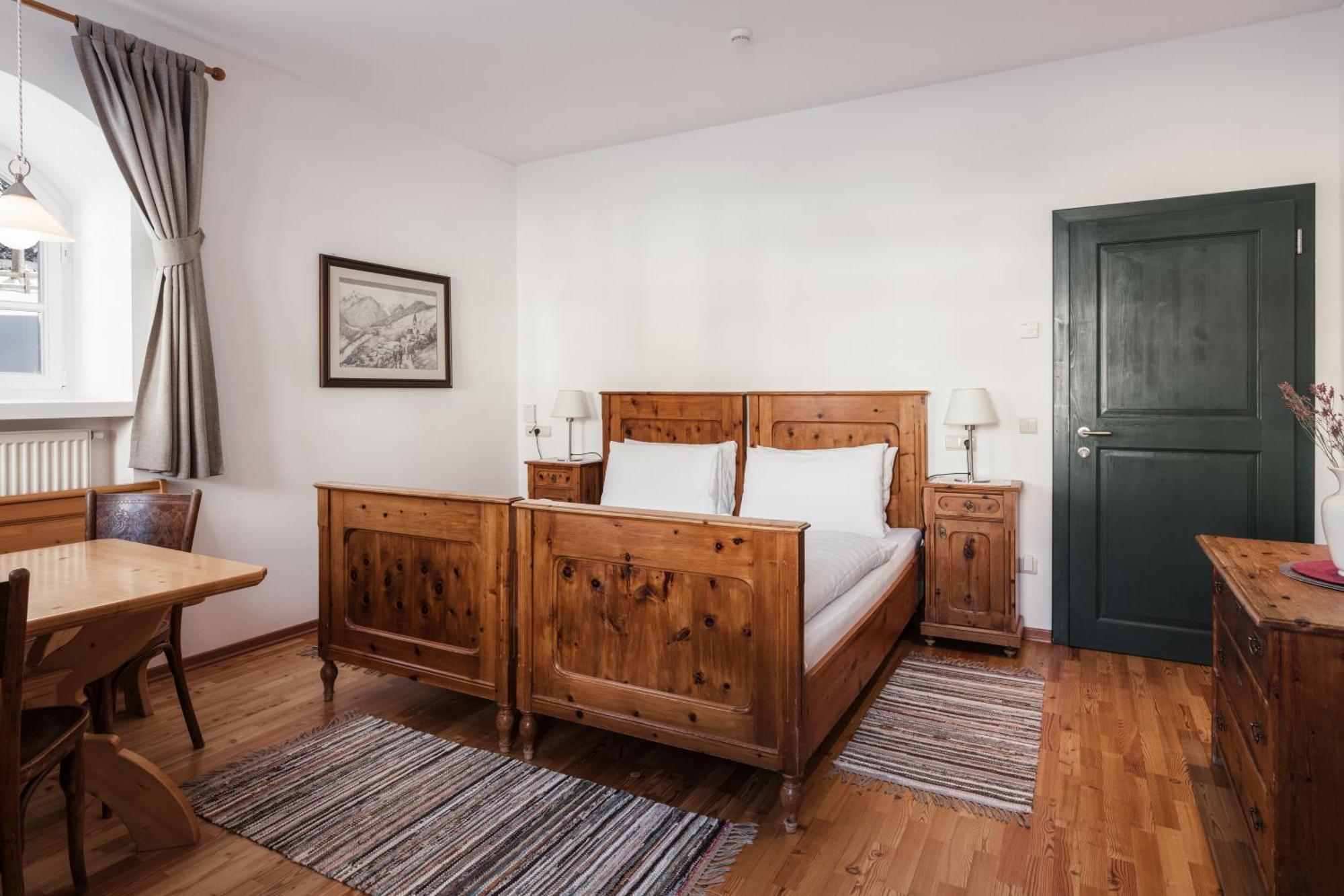 Hotel Dolomitenhof & Chalet Alte Post Sexten ภายนอก รูปภาพ