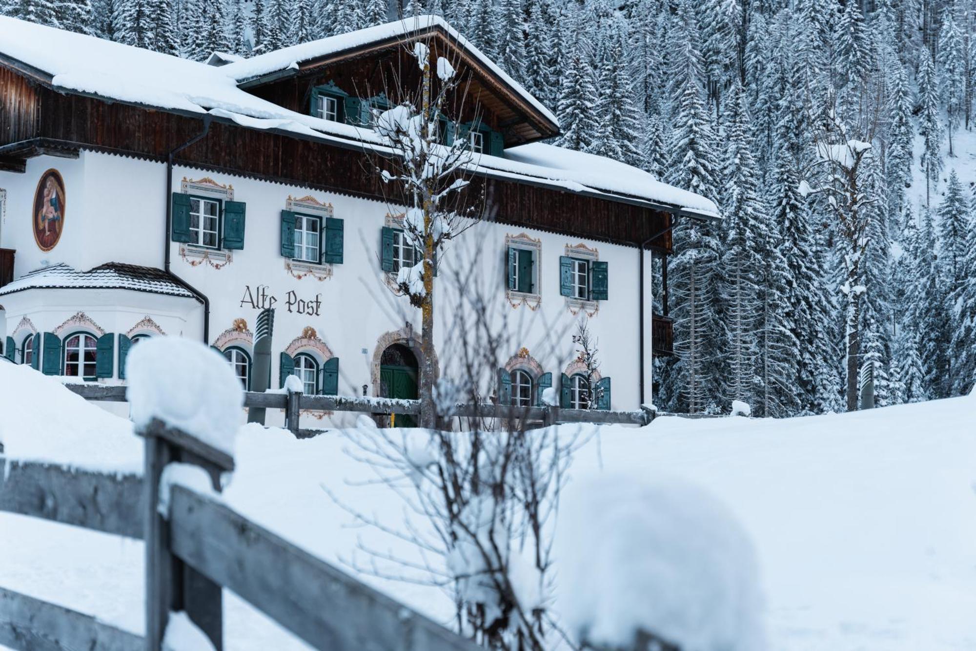 Hotel Dolomitenhof & Chalet Alte Post Sexten ภายนอก รูปภาพ
